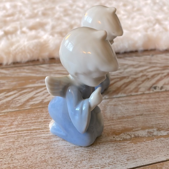 👼2 Vintage Ceramic Praying Angel Figurines👼 - Picture 2 of 5